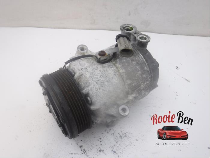 Usagé Pompe clim Opel Astra H SW (L35) 1.3 CDTI 16V Ecotec Prix € 30,00 Règlement à la marge proposé par Rooie Ben autodemontage