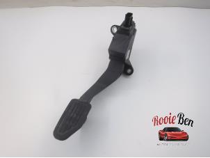 Used Accelerator pedal Toyota Yaris III (P13) 1.4 D-4D-F Price on request offered by Rooie Ben autodemontage