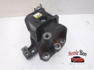 Used Engine mount Toyota Yaris III (P13) 1.4 D-4D-F Price on request offered by Rooie Ben autodemontage