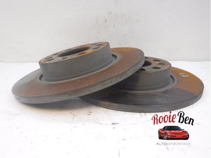 Rear brake disc from a Jeep Compass (MP) 1.4 Multi Air2 16V 4x4 2019