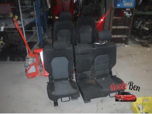 Używane Fotele + kanapa (kompletne) Mercedes B (W246,242) 1.6 B-180 BlueEFFICIENCY Turbo 16V Cena na żądanie oferowane przez Rooie Ben autodemontage