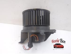 Usados Motor de ventilador de calefactor Mini Clubman (R55) 1.6 16V Cooper Precio de solicitud ofrecido por Rooie Ben autodemontage
