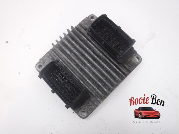 Used Engine management computer Opel Corsa C (F08/68) 1.7 DI 16V Price € 30,00 Margin scheme offered by Rooie Ben autodemontage