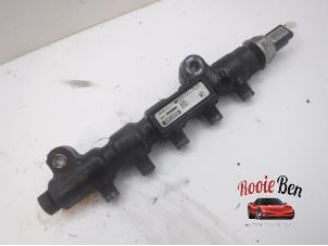 Used Fuel injector nozzle Citroen C3 (FC/FL/FT) 1.4 HDi 16V Price € 25,00 Margin scheme offered by Rooie Ben autodemontage