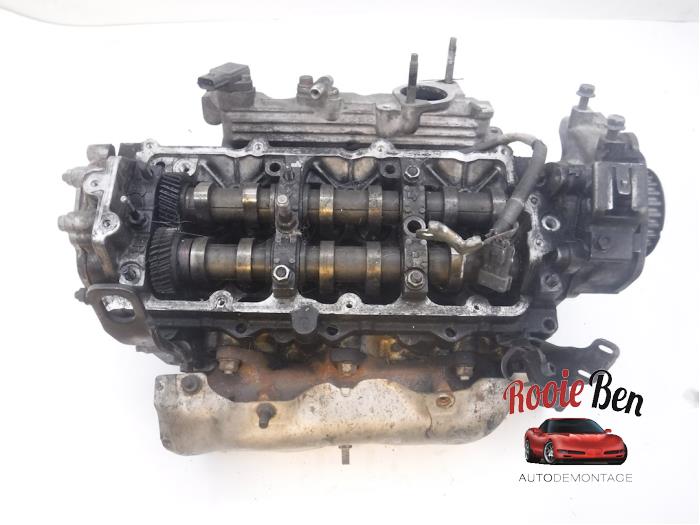 Usados Culata Opel Signum (F48) 3.0 CDTI V6 24V Precio € 150,00 Norma de margen ofrecido por Rooie Ben autodemontage