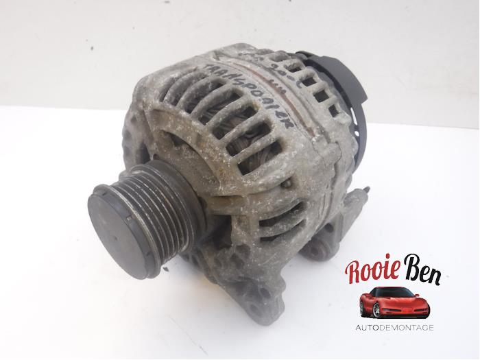 Begagnade Dynamo Volkswagen Caddy III (2KA,2KH,2CA,2CH) 1.9 TDI Pris € 45,00 Marginaltabell erbjuds av Rooie Ben autodemontage