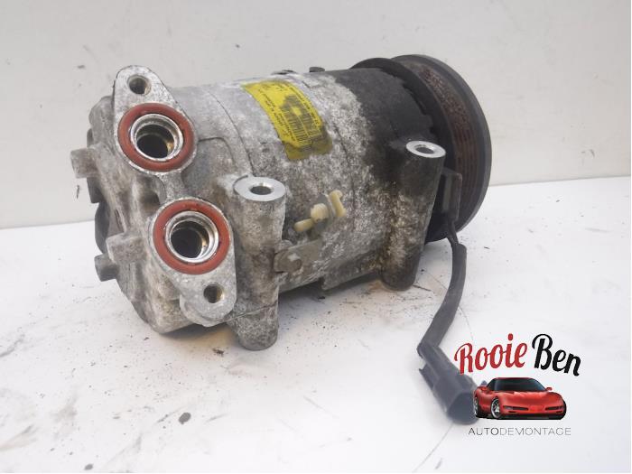 Air conditioning pump from a Ford Focus 2 Wagon 1.6 TDCi 16V 110 2007