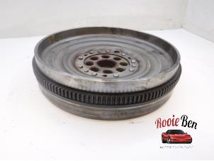 Used Dual mass flywheel Mercedes A (W176) 2.0 A-250 Turbo 16V Price on request offered by Rooie Ben autodemontage