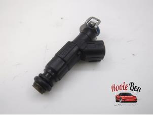 Used Injector (petrol injection) Volvo V50 (MW) 1.8 16V Price € 20,00 Margin scheme offered by Rooie Ben autodemontage