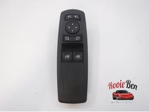 Usados Interruptor combinado de ventanillas Renault Megane III Coupe (DZ) 1.5 dCi 110 Precio de solicitud ofrecido por Rooie Ben autodemontage