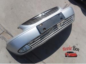 Used Front bumper Chrysler Voyager/Grand Voyager (RG) 2.4 16V Price on request offered by Rooie Ben autodemontage