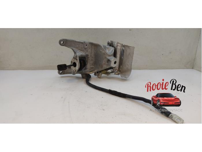 Usagé Support moteur Audi A5 Sportback (F5A/F5F) 2.0 TDI 16V Quattro Prix € 25,00 Règlement à la marge proposé par Rooie Ben autodemontage