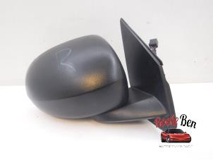 Used Wing mirror, right Dodge Caliber 2.0 CRD 16V Price on request offered by Rooie Ben autodemontage