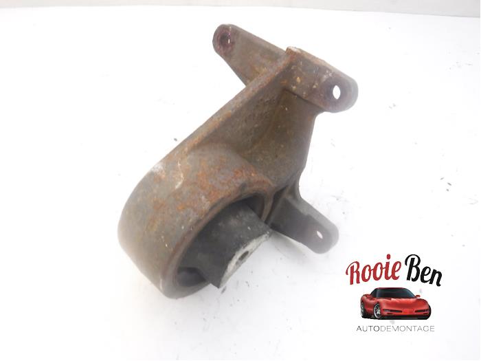 Used Engine mount Jeep Cherokee/Liberty (KJ) 2.8 CRD 16V Price € 25,00 Margin scheme offered by Rooie Ben autodemontage