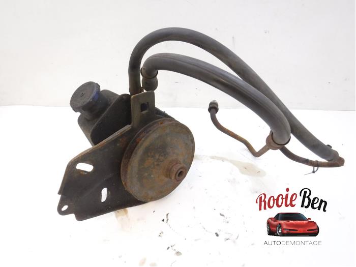 Usagé Pompe de direction Buick Century Wagon 3.8 Special 2BBL. Prix € 75,00 Règlement à la marge proposé par Rooie Ben autodemontage