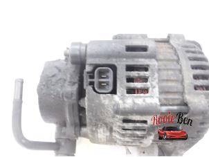 Dynamo van een Hyundai Trajet 2.0 CRDi 16V 2005