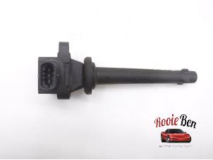 Zündspule van een Nissan Micra (K11) 1.4 16V 2001