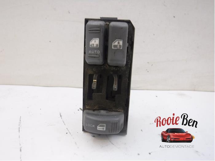 Usados Interruptor combinado de ventanillas Chevrolet S-10 2.2 Precio € 10,00 Norma de margen ofrecido por Rooie Ben autodemontage