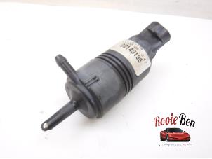 Used Windscreen washer pump Chevrolet K-Serie 4x4 5.7 V8 Price on request offered by Rooie Ben autodemontage