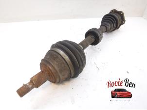Used Front drive shaft, left Volkswagen Polo IV (9N1/2/3) 1.4 16V Price € 50,00 Margin scheme offered by Rooie Ben autodemontage