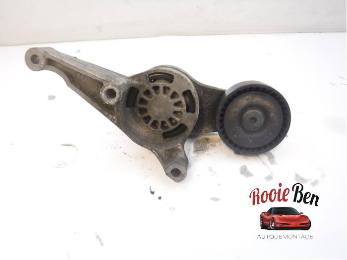 Usados Rodillo tensor correa múltiple Volkswagen Golf V (1K1) 1.9 TDI Precio € 15,00 Norma de margen ofrecido por Rooie Ben autodemontage