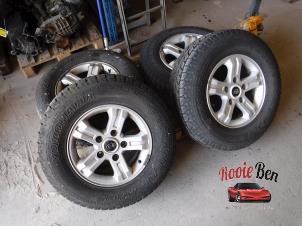 Used Sport rims set + tires Kia Sorento I (JC) 3.5 V6 24V Price on request offered by Rooie Ben autodemontage