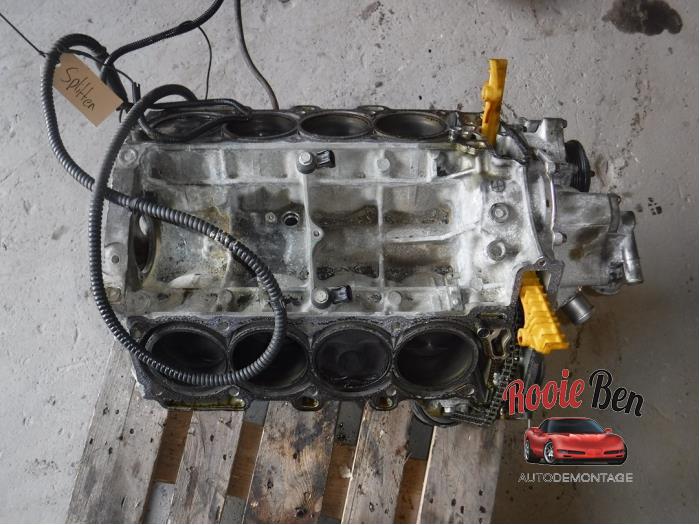 Used Engine crankcase Cadillac SRX 4.6 V8 32V AWD Price € 250,00 Margin scheme offered by Rooie Ben autodemontage