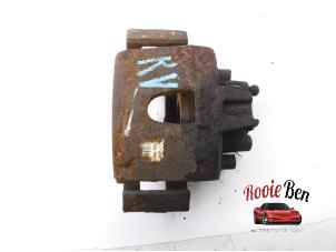 Used Front brake calliper, right Chrysler Voyager/Grand Voyager (RG) 2.8 CRD 16V Autom. Price € 50,00 Margin scheme offered by Rooie Ben autodemontage