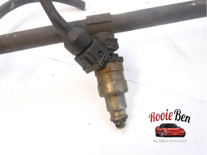 Fuel injector nozzle from a Jeep Cherokee (XJ) 4.0 i 1992