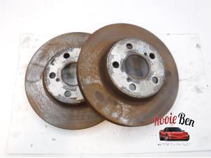 Used Front brake disc Toyota Prius (ZVW3) 1.8 16V Price on request offered by Rooie Ben autodemontage