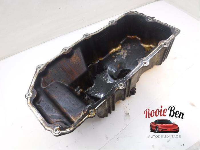 Usagé Couvercle carter Chrysler PT Cruiser 2.0 16V Prix € 25,00 Règlement à la marge proposé par Rooie Ben autodemontage