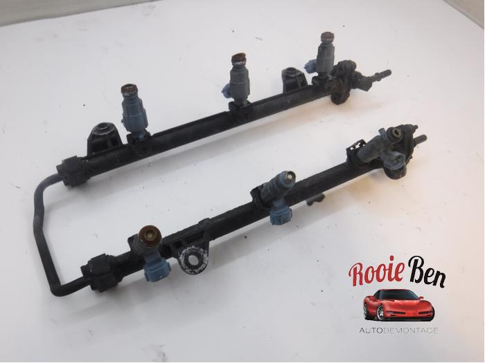 Usagé Système d'injection Kia Sorento I (JC) 3.5 V6 24V Prix € 40,00 Règlement à la marge proposé par Rooie Ben autodemontage