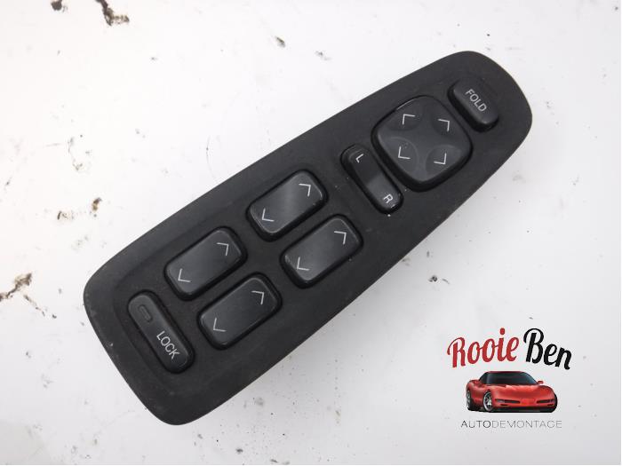 Usados Interruptor combinado de ventanillas Cadillac Seville (K-body) 4.6 STS/North Star V8 32V Precio € 10,00 Norma de margen ofrecido por Rooie Ben autodemontage