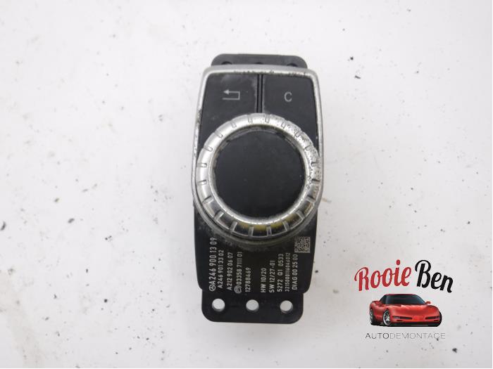Usados Interruptor MMI Mercedes A (W176) 2.2 A-220 CDI 16V 4-Matic Precio € 30,00 Norma de margen ofrecido por Rooie Ben autodemontage