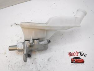 Used Master cylinder Mercedes A (W176) 2.2 A-220 CDI 16V 4-Matic Price on request offered by Rooie Ben autodemontage