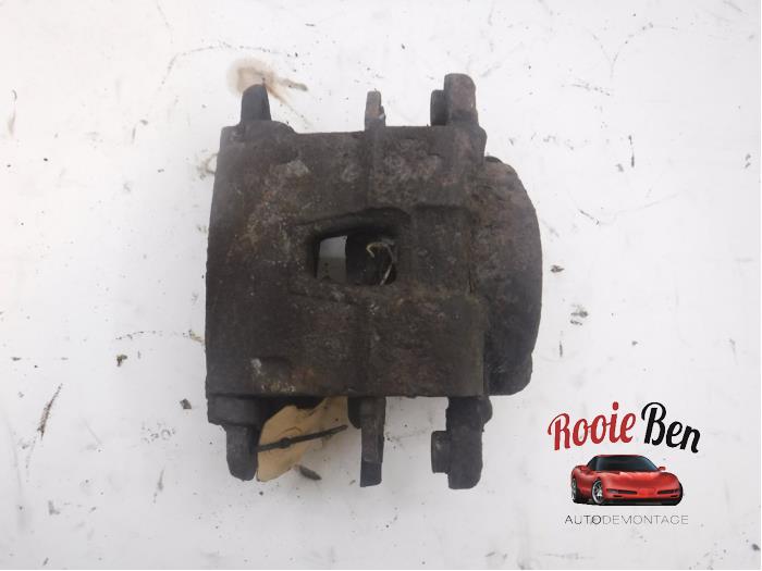 Usagé Etrier de frein avant droit Chevrolet S-10 2.2 Prix € 20,00 Règlement à la marge proposé par Rooie Ben autodemontage
