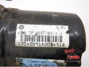 ABS Pumpe van een Jeep Grand Cherokee (ZJ) 5.2i V8 1998