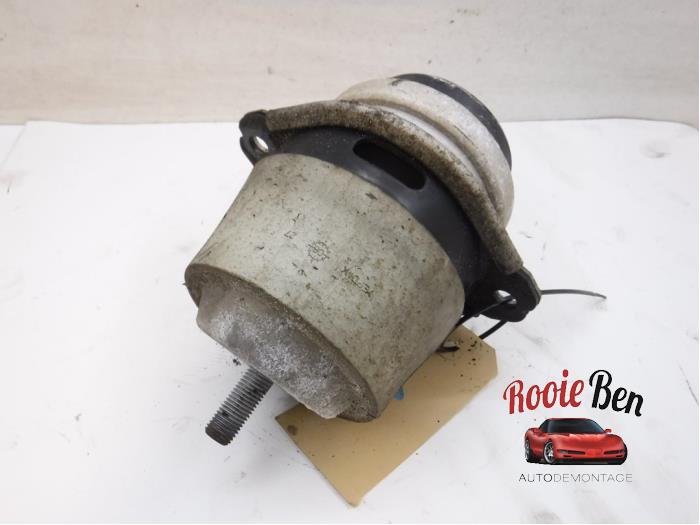 Used Engine mount Volkswagen Touareg (7LA/7L6) 3.0 TDI V6 24V Price € 25,00 Margin scheme offered by Rooie Ben autodemontage