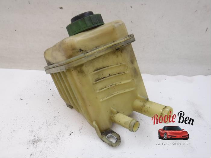 Volkswagen Touareg Power steering fluid reservoirs stock
