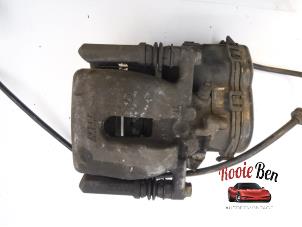 Used Rear brake calliper, left Mercedes A (W176) 1.5 A-180 CDI, A-180d 16V Price on request offered by Rooie Ben autodemontage