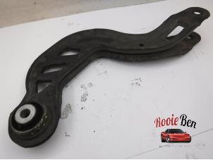 Used Rear upper wishbone, right Mercedes A (W176) 1.5 A-180 CDI, A-180d 16V Price on request offered by Rooie Ben autodemontage
