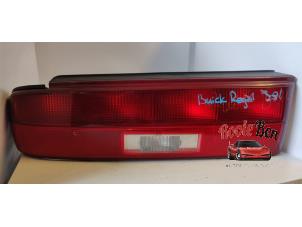 Używane Tylne swiatlo pozycyjne lewe Buick Regal 3.8 Cena na żądanie oferowane przez Rooie Ben autodemontage