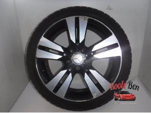 Usagé Jante + pneu d'hiver Mercedes A (W176) 1.5 A-180 CDI, A-180d 16V Prix sur demande proposé par Rooie Ben autodemontage
