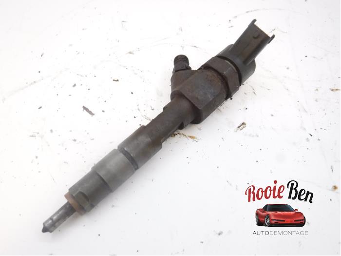 Usagé Injecteurs Renault Trafic New (JL) 1.9 dCi 82 16V Prix € 50,00 Règlement à la marge proposé par Rooie Ben autodemontage