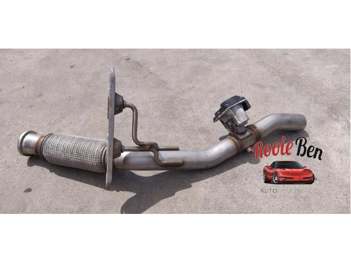 Exhaust front section from a Audi A3 Sportback (8VA/8VF) 2.0 TDI 16V 2016