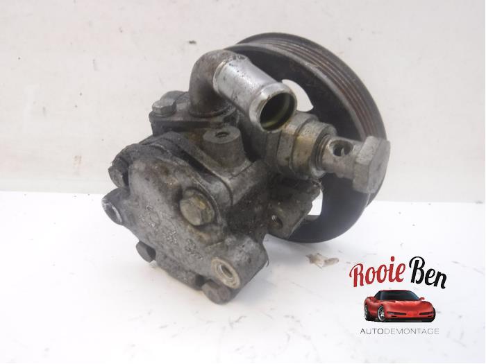 Usagé Pompe de direction Volkswagen Passat Variant (3B6) 2.0 Prix € 25,00 Règlement à la marge proposé par Rooie Ben autodemontage