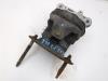 Engine mount from a Chrysler 300 C Touring 3.0 CRD 24V 2006