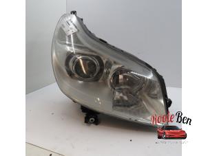 Used Headlight, right Citroen C5 II Berline (RC) 2.0 HDiF 16V Price on request offered by Rooie Ben autodemontage