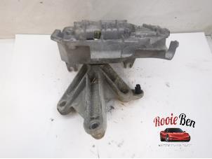Used Engine mount Nissan Qashqai (J10) 1.6 16V Price on request offered by Rooie Ben autodemontage