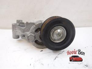 Used Drive belt tensioner Nissan Qashqai (J10) 1.6 16V Price on request offered by Rooie Ben autodemontage